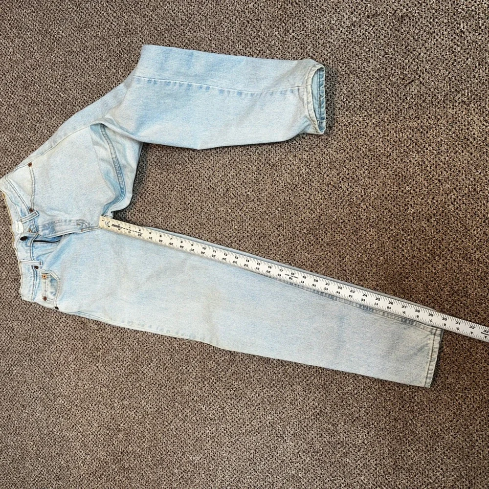 Vintage Levis 550 Relaxed Fit Tapered Leg Light Wash Jeans W29 L32 Mens Denim